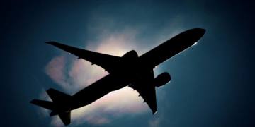 რას სთავაზობს ავიაკომპანია მგზავრებს თუ ისინი ფრენის დროს დაინფიცირდებიან